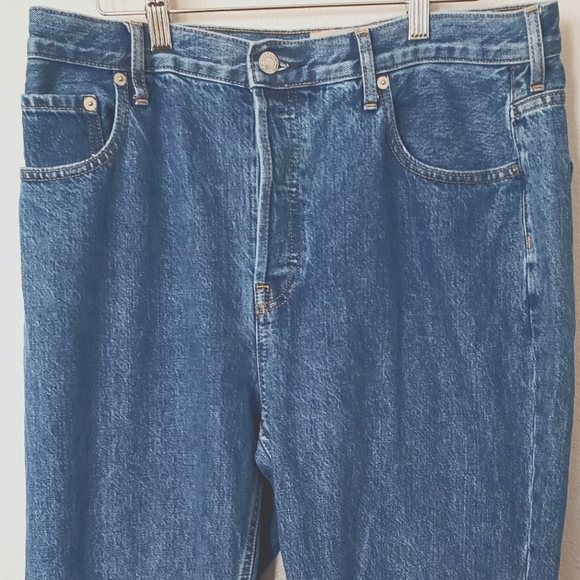 Everlane The Cheeky Jean Medium Wash Button Fly, Size 32 Regular - Picture 2 of 11